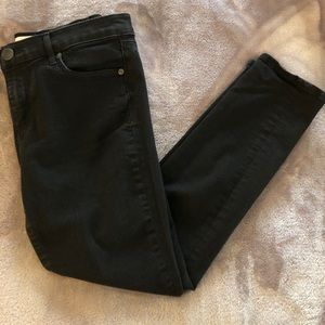 LOFT Black cropped jeans size 27